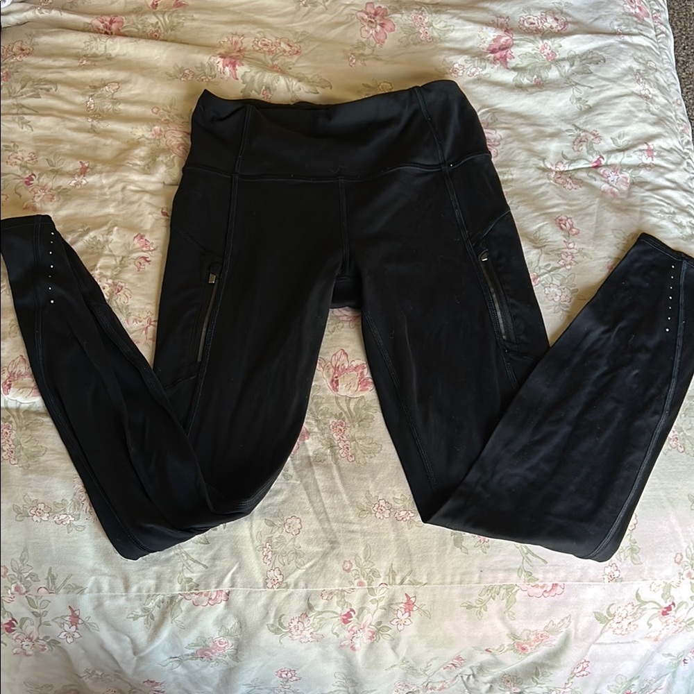 Athleta Rainier Tight Black High-Waisted Athletic Leggings with pockets